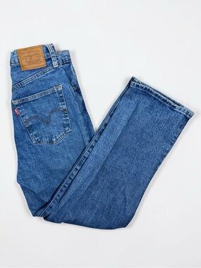Levi's Straight Leg Jeans in Classic Blue